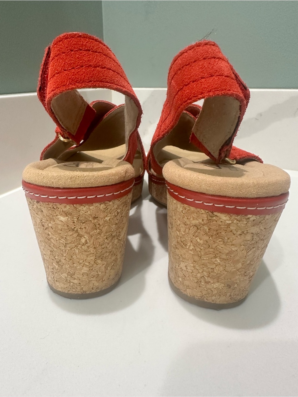 Clarks Womens Giselle Dove Wedge Sandals platform suede womens size 7M - Picture 10 of 10